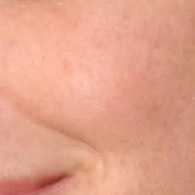Alexis Bledel's skin tone — porcelain cool clear, Bright Winter quality