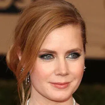Amy Adams — Bright Spring celebrity example, warm auburn hair and clear blue-green eyes