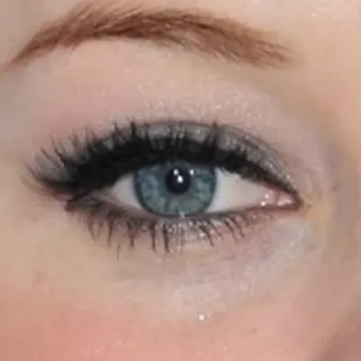 Jane Levy's eyes — clear warm green-hazel, Bright Spring signature