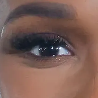 Jennifer Hudson's eyes — deep warm brown, Deep Autumn quality