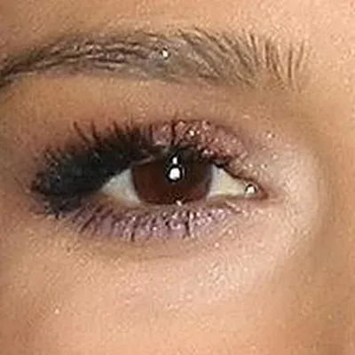 Jessica Alba's eyes — warm dark brown, earthy True Autumn quality