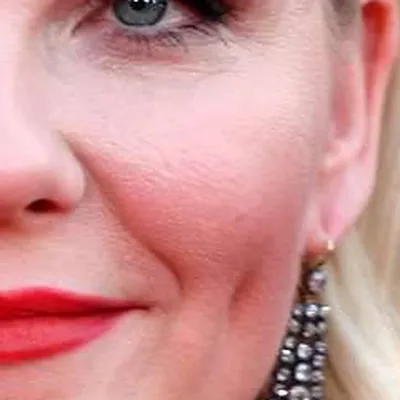 Kirsten Dunst's skin tone — translucent cool porcelain, Light Summer quality