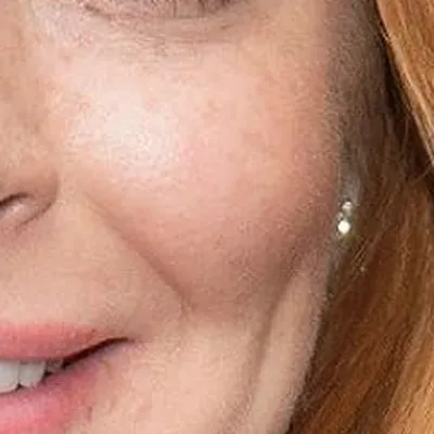 Lindsay Lohan's skin tone — medium warm clear, Bright Spring quality