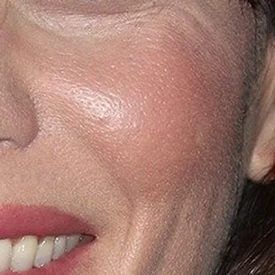 Liv Tyler's skin tone — cool ivory, True Winter quality