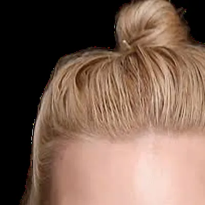 Margot Robbie's hair — platinum ash blonde, Light Summer cool signature
